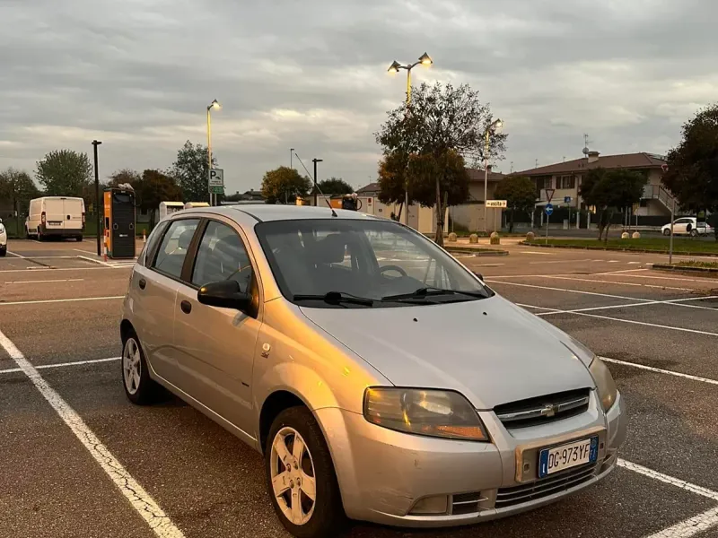 Chevrolet Kalos 1.2 SE GPL, colore argento