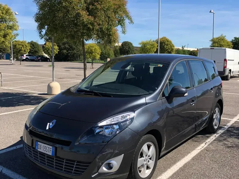 Renault Grand Scénic 1.5 dCi Dynamique, colore grigio