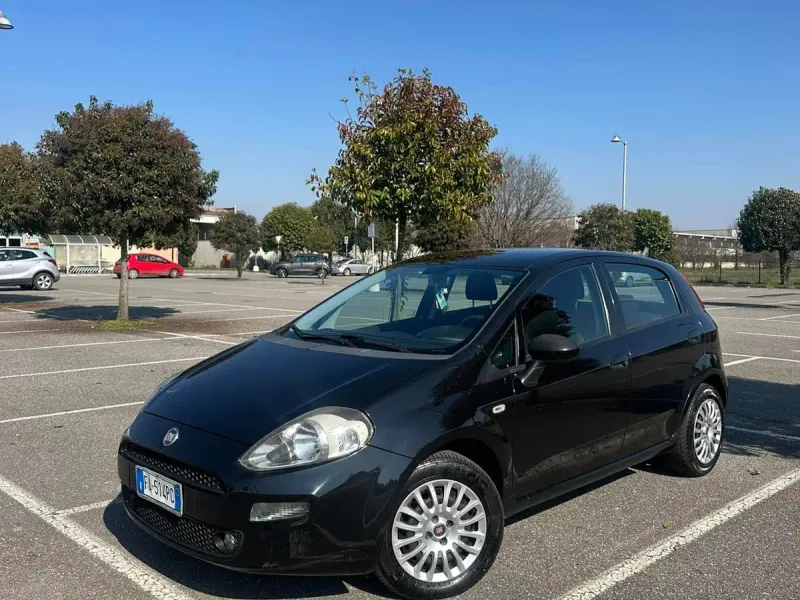 Fiat Punto 1.3 JTD Easy, colore nero