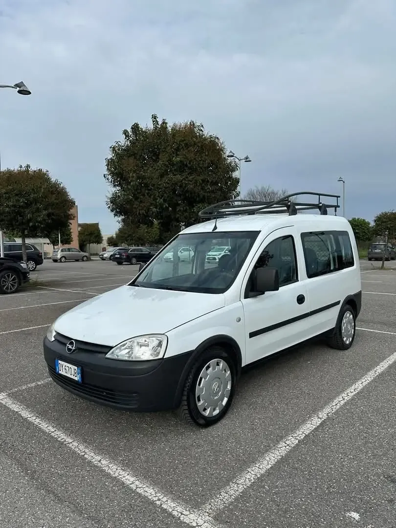 Opel Combo 1.3 CDTI Basis Combi, foto 1 di 11