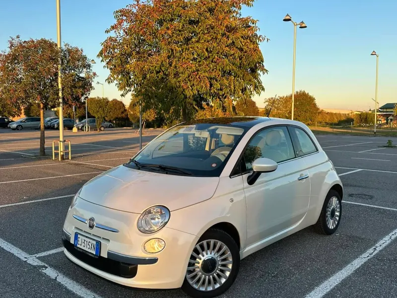 Fiat 500 0.9 Lounge, colore bianco