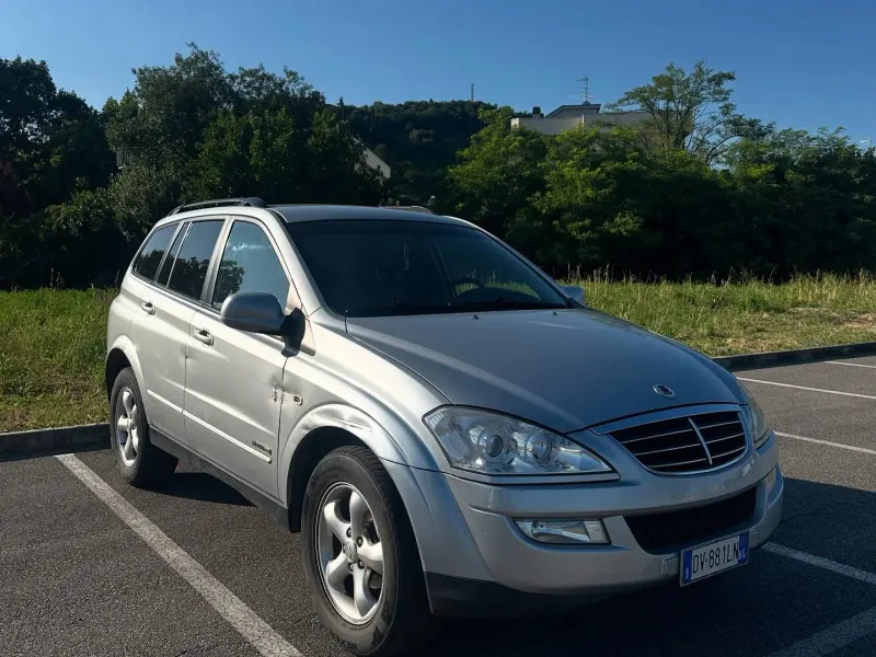 SsangYong New Kyron 2.0 XVT 4WD Luxury, colore argento
