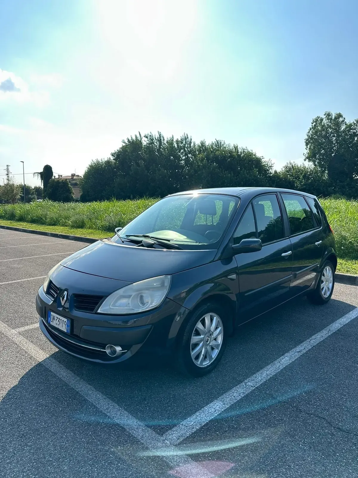 Renault Scénic 1.5 dCi Dynamique, foto 1 di 11