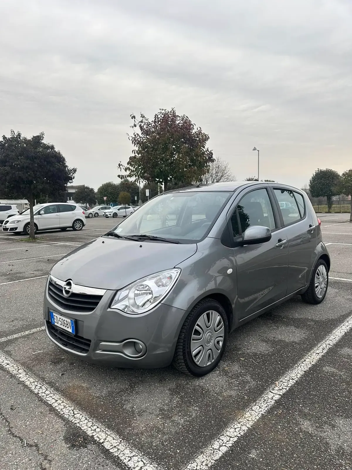 Opel Agila 1.2 Edition, foto 1 di 11