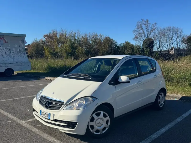 Mercedes-Benz Classe A 160 CDI BlueEFFICIENCY Avantgarde, colore bianco