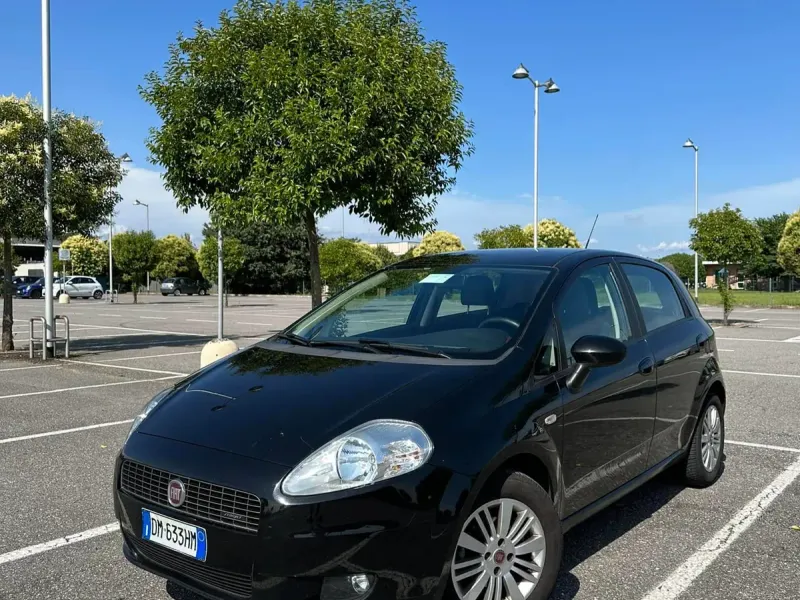 Fiat Grande Punto 1.4 Emotion, colore nero
