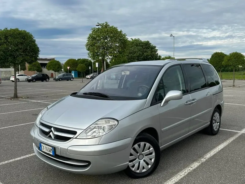 Citroën C8 2.0 HDi FAP Elegance 7 posti, colore argento