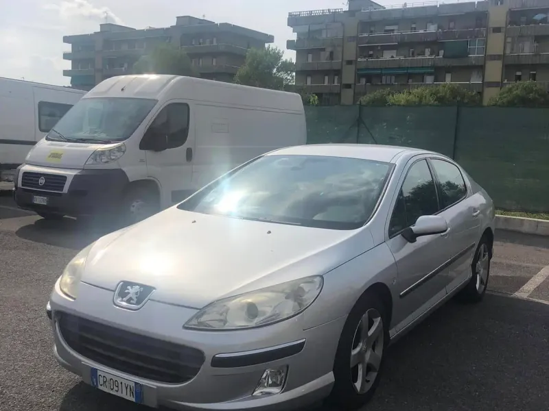 Peugeot 407 2.0 HDi Executive, colore argento
