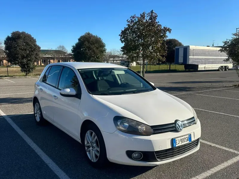 Volkswagen Golf VI 1.6 TDI Highline, colore bianco