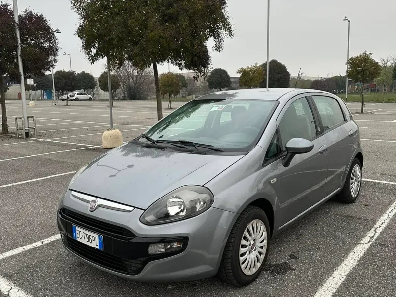 Fiat Punto 1.2 MyLife, colore grigio