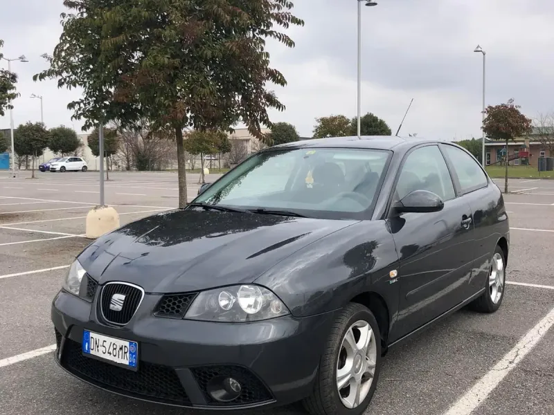 Seat Ibiza 1.4 Sport Edition GPL, colore grigio