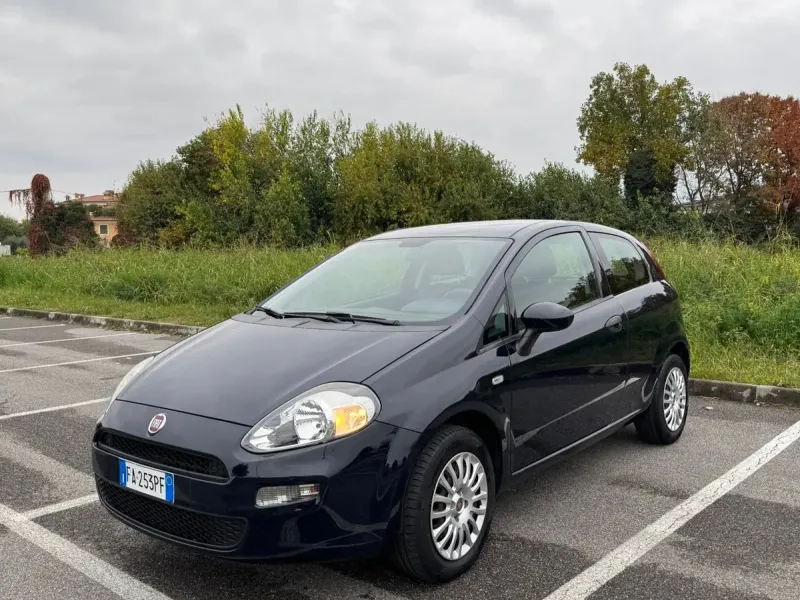 Fiat Punto 1.4 8V 3 porte EasyPower Lounge, colore blu