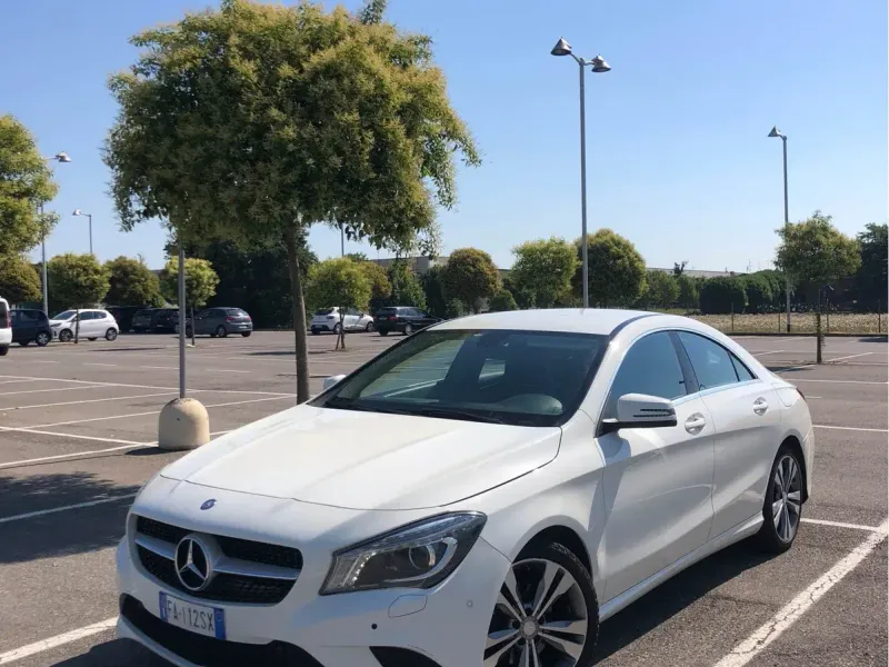Mercedes-Benz CLA 220 CDI, colore bianco