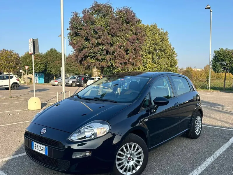 Fiat Punto 1.2 8V 5 porte Lounge, colore blu