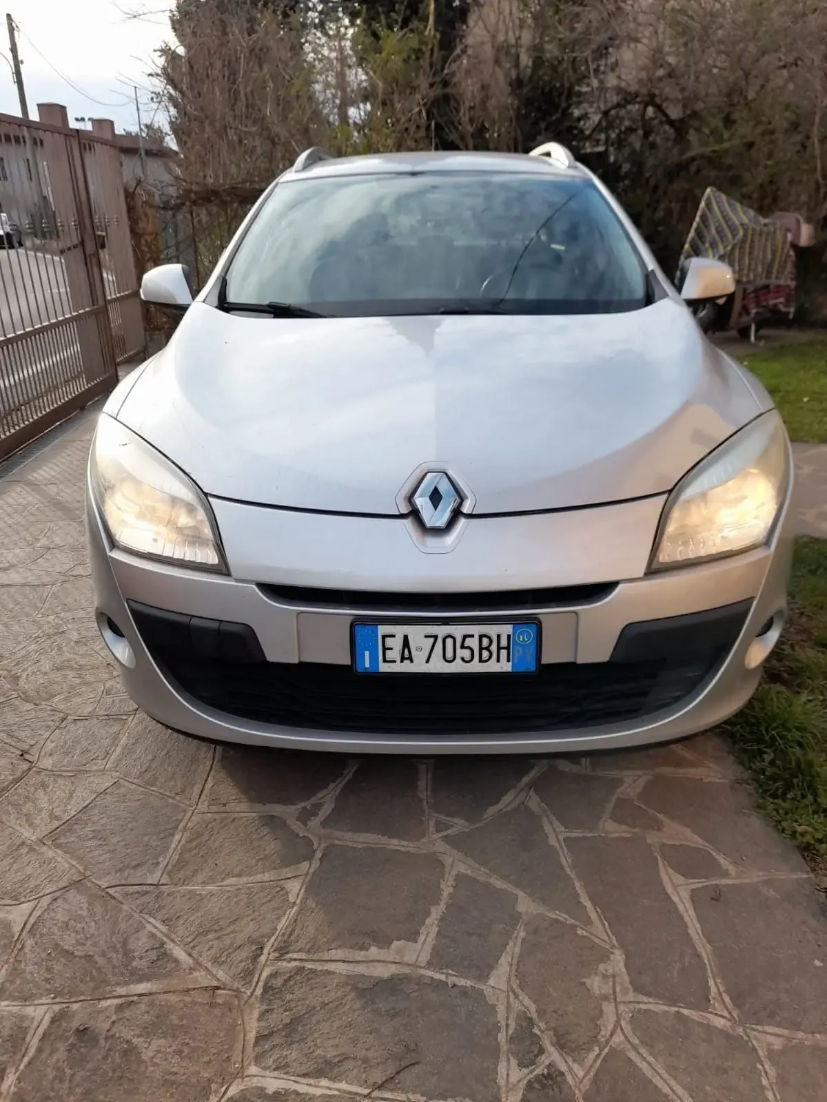 Renault Mégane 1.5 dCi 90, foto 1 di 6