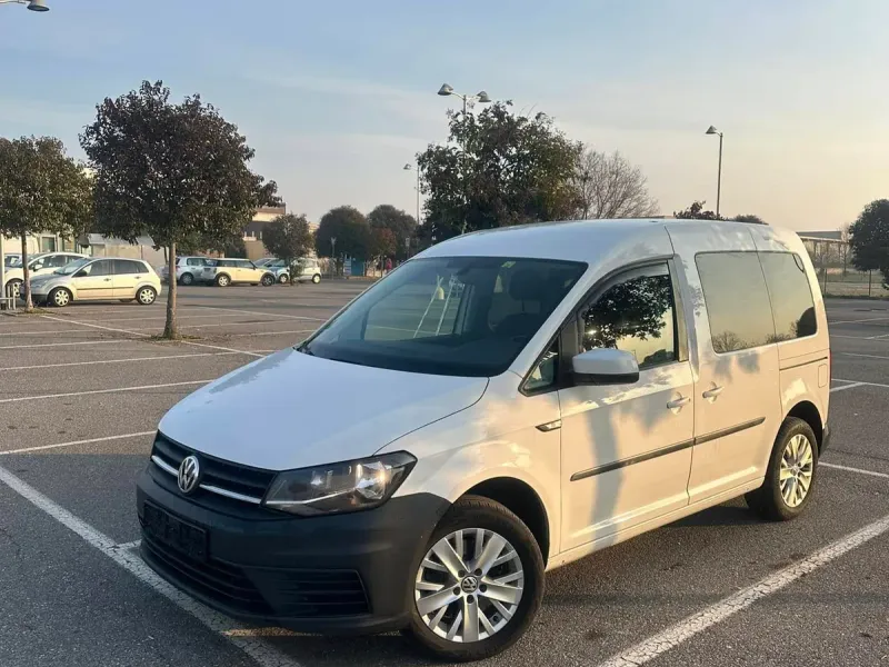 Volkswagen Caddy 1.4 TSI Trendline BlueMotion, colore bianco