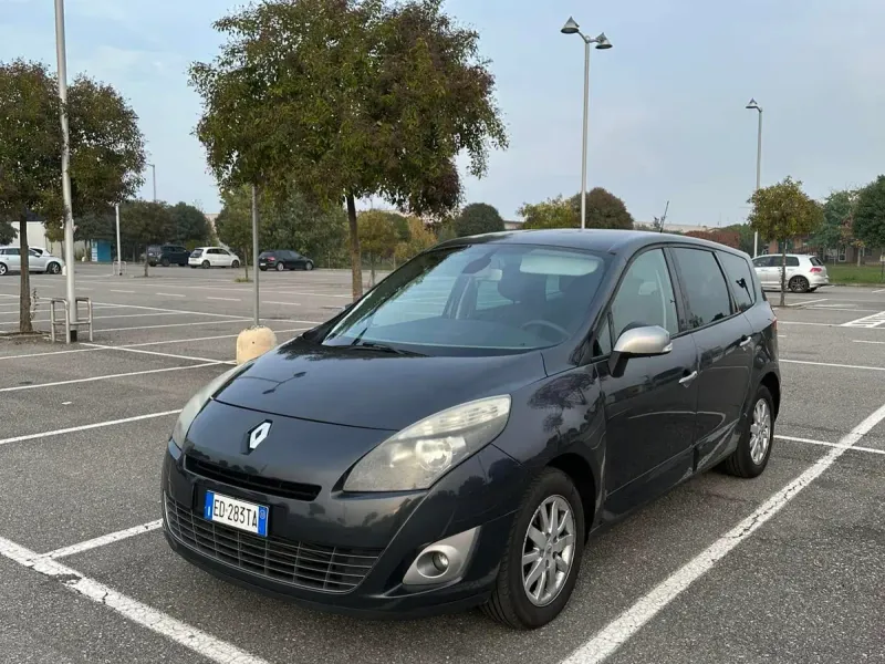 Renault Grand Scénic 1.9 dCi Elego, colore grigio