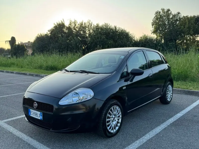 Fiat Grande Punto 1.3 MJT 75 CV 5 porte S&S Actual, colore nero
