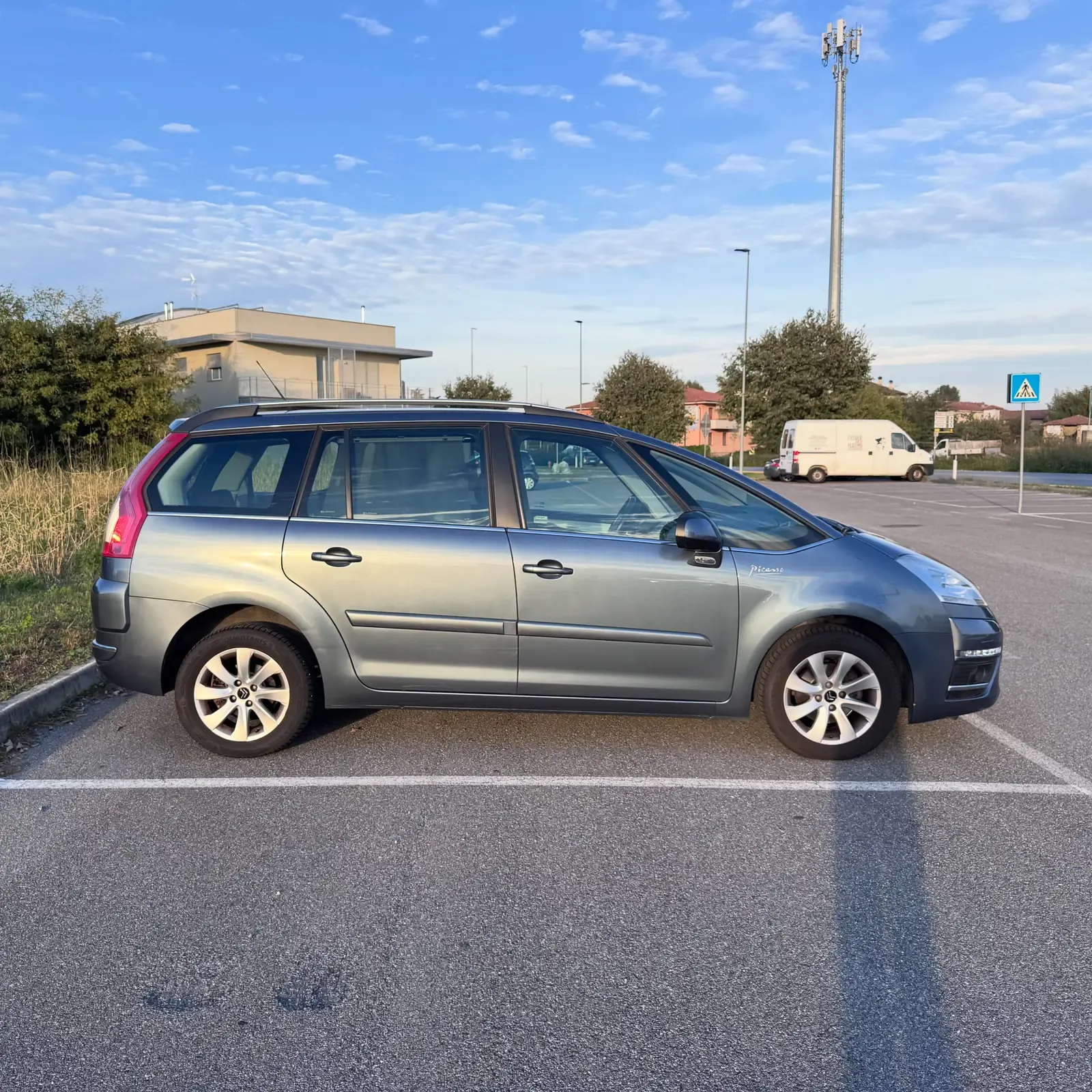 Citroën C4 Grand Picasso 1.6 HDi 110 FAP Business, foto 2 di 13