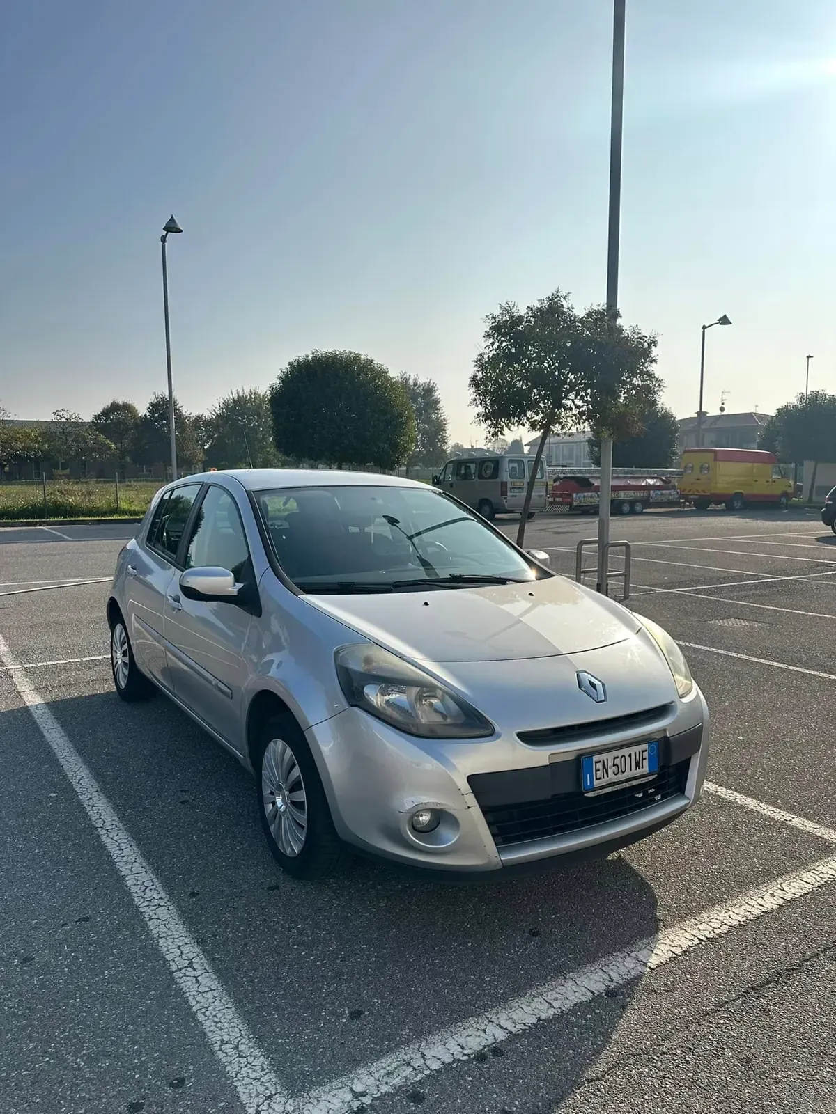 Renault Clio 1.2 Access GPL, foto 2 di 11