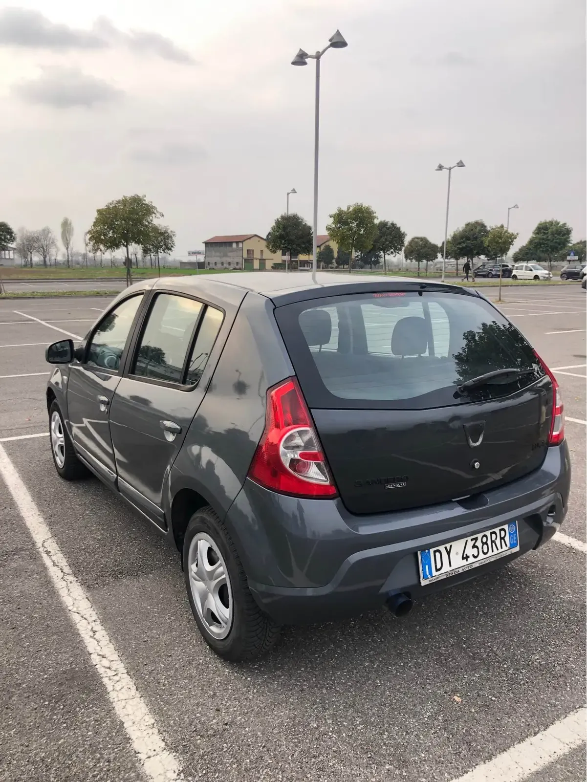 Dacia Sandero 1.4 GPL, foto 2 di 9