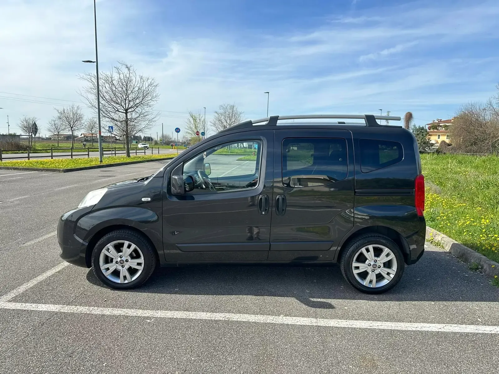 Fiat Qubo 1.3 MJT 75 CV Trekking, foto 2 di 13