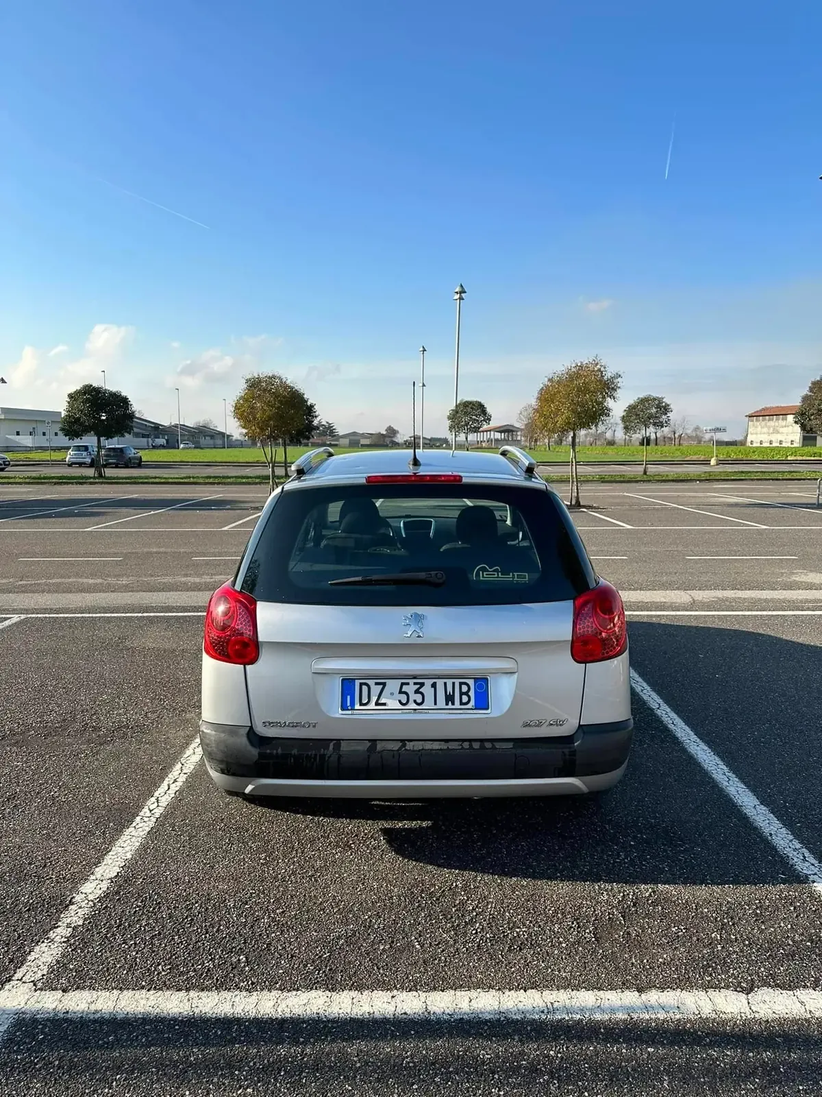 Peugeot 207 1.6 HDi Tendance, foto 3 di 9