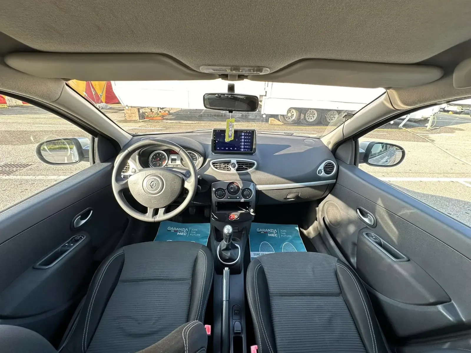 Renault Clio 1.2 Access GPL, foto 3 di 11