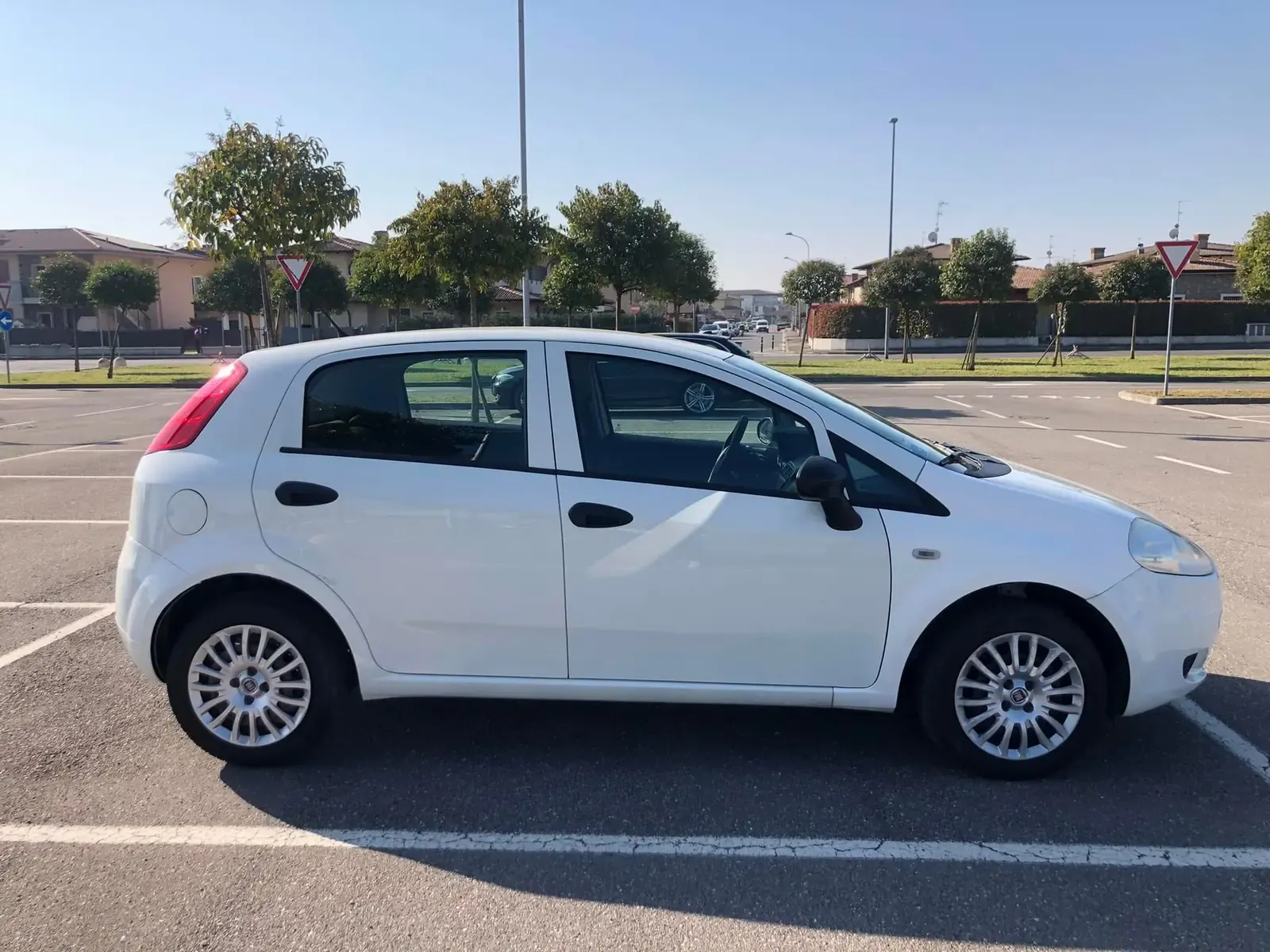 Fiat Grande Punto 1.2 Basis, foto 3 di 8