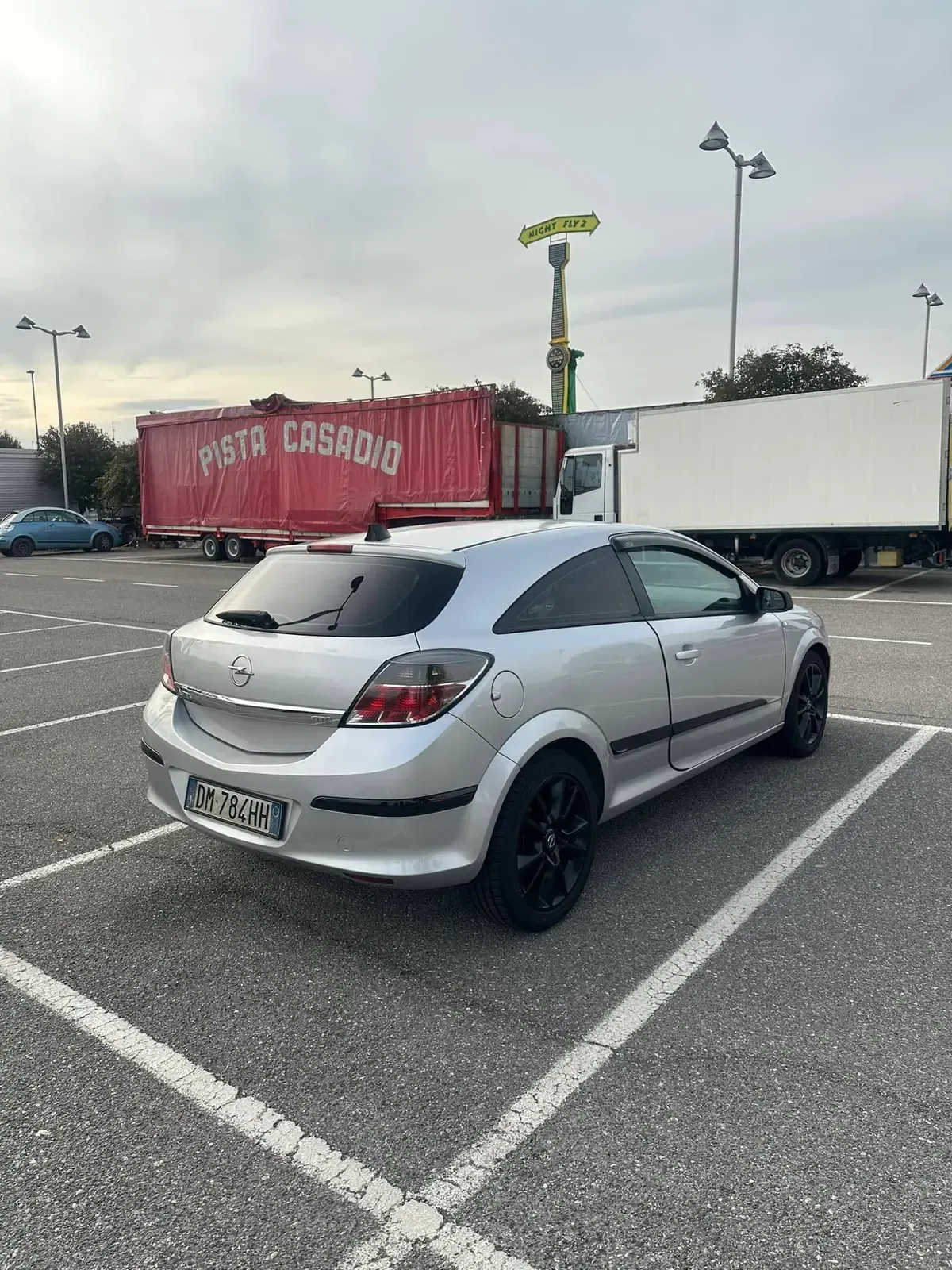 Opel Astra GTC 1.7 CDTi, foto 3 di 9