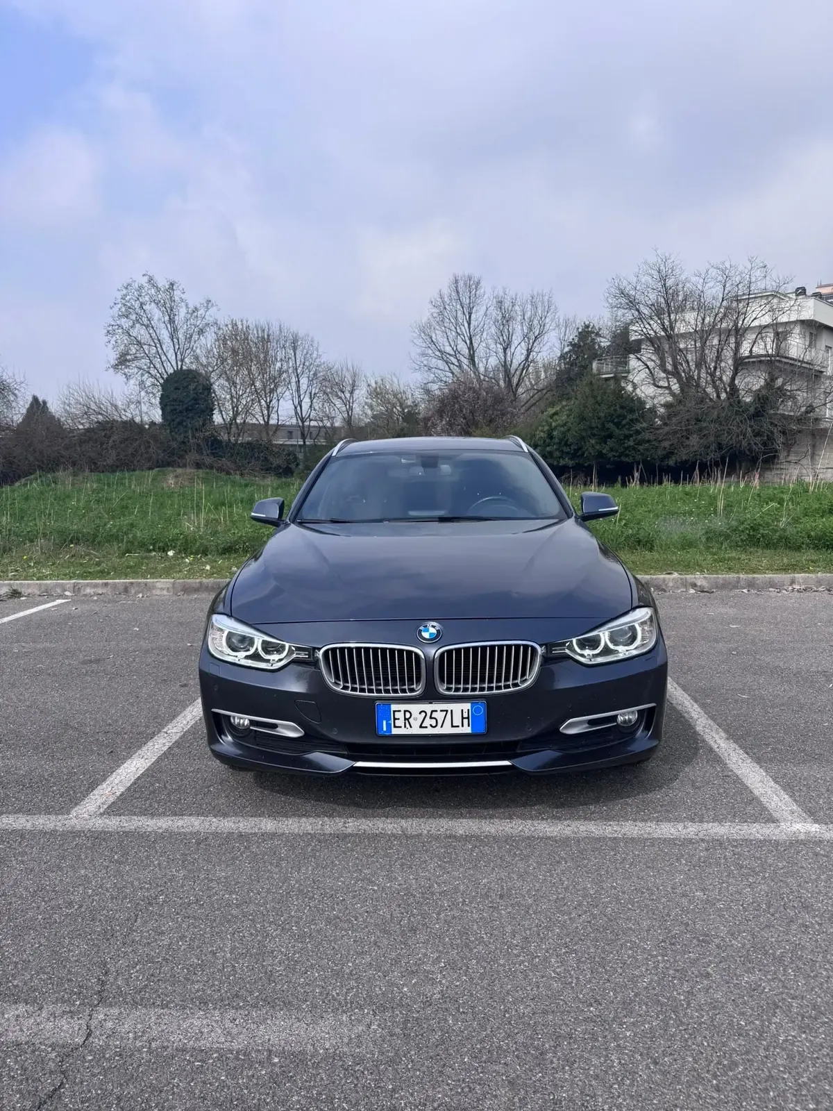 BMW Serie 3 318d Touring Msport, foto 3 di 10