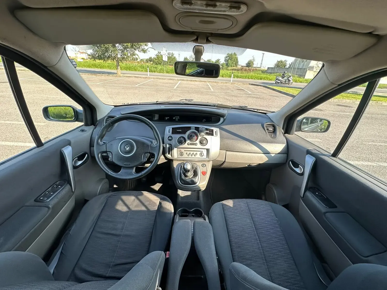 Renault Scénic 1.5 dCi Dynamique, foto 3 di 11