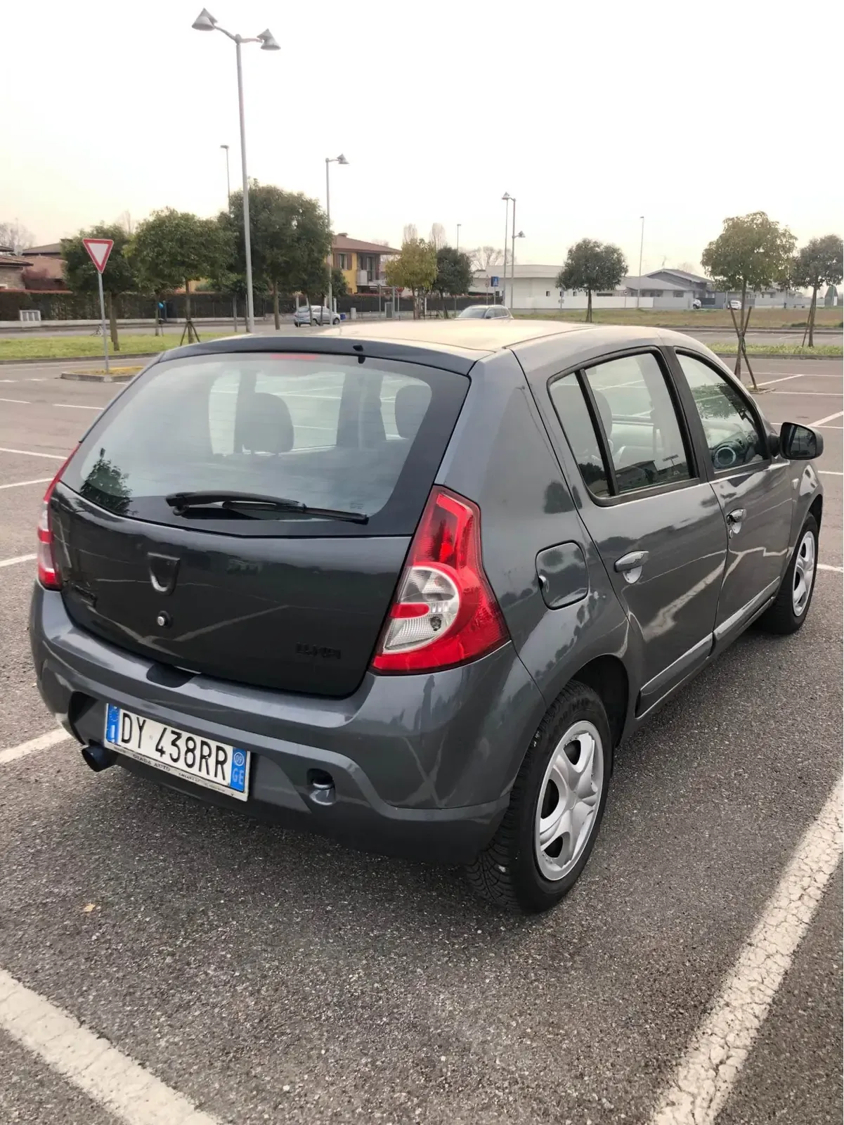 Dacia Sandero 1.4 GPL, foto 3 di 9