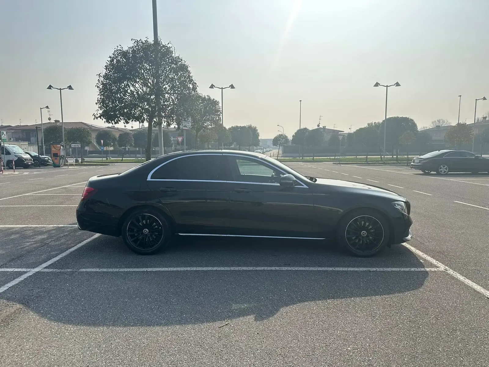 Mercedes-Benz Classe E 220 d Auto Exclusive, foto 3 di 11