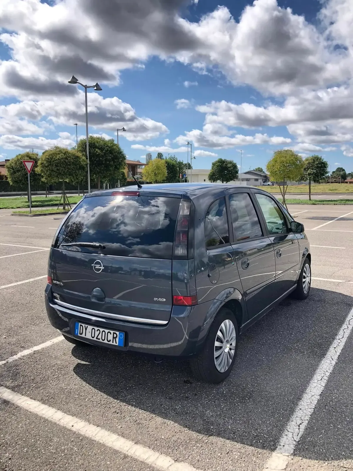 Opel Meriva 1.4 GPL, foto 4 di 9