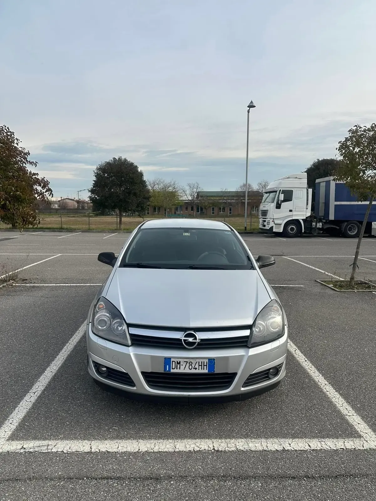 Opel Astra GTC 1.7 CDTi, foto 4 di 9