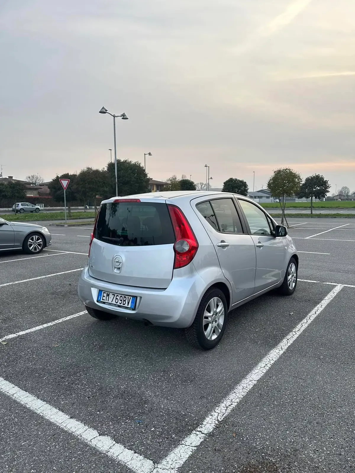 Opel Agila 1.2 Edition, foto 4 di 10