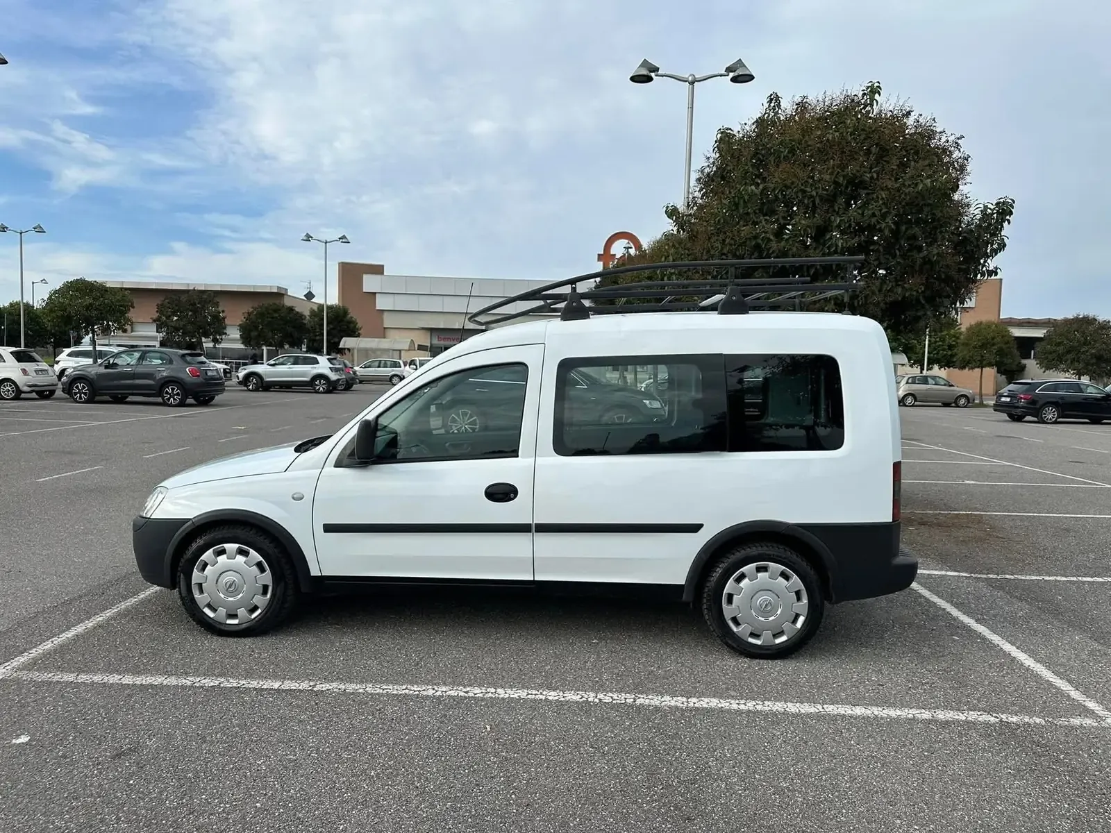 Opel Combo 1.3 CDTI Basis Combi, foto 4 di 11