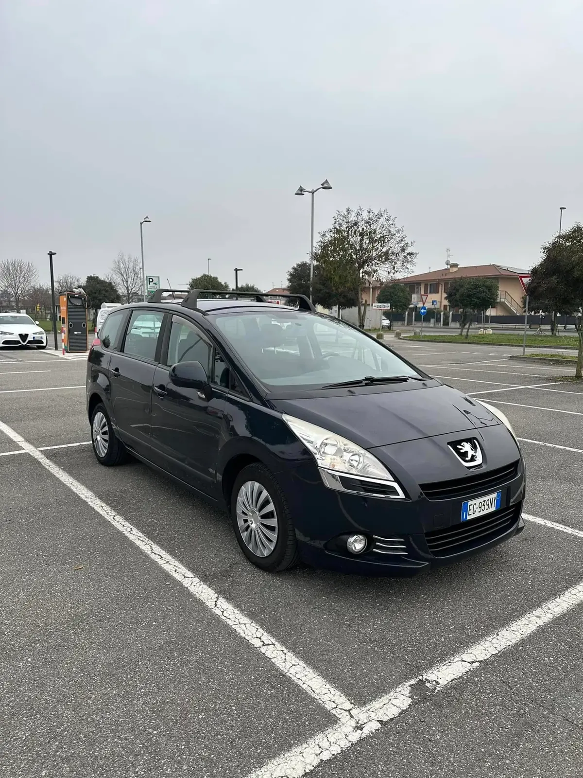 Peugeot 5008 1.6 HDi Tendance, foto 4 di 10