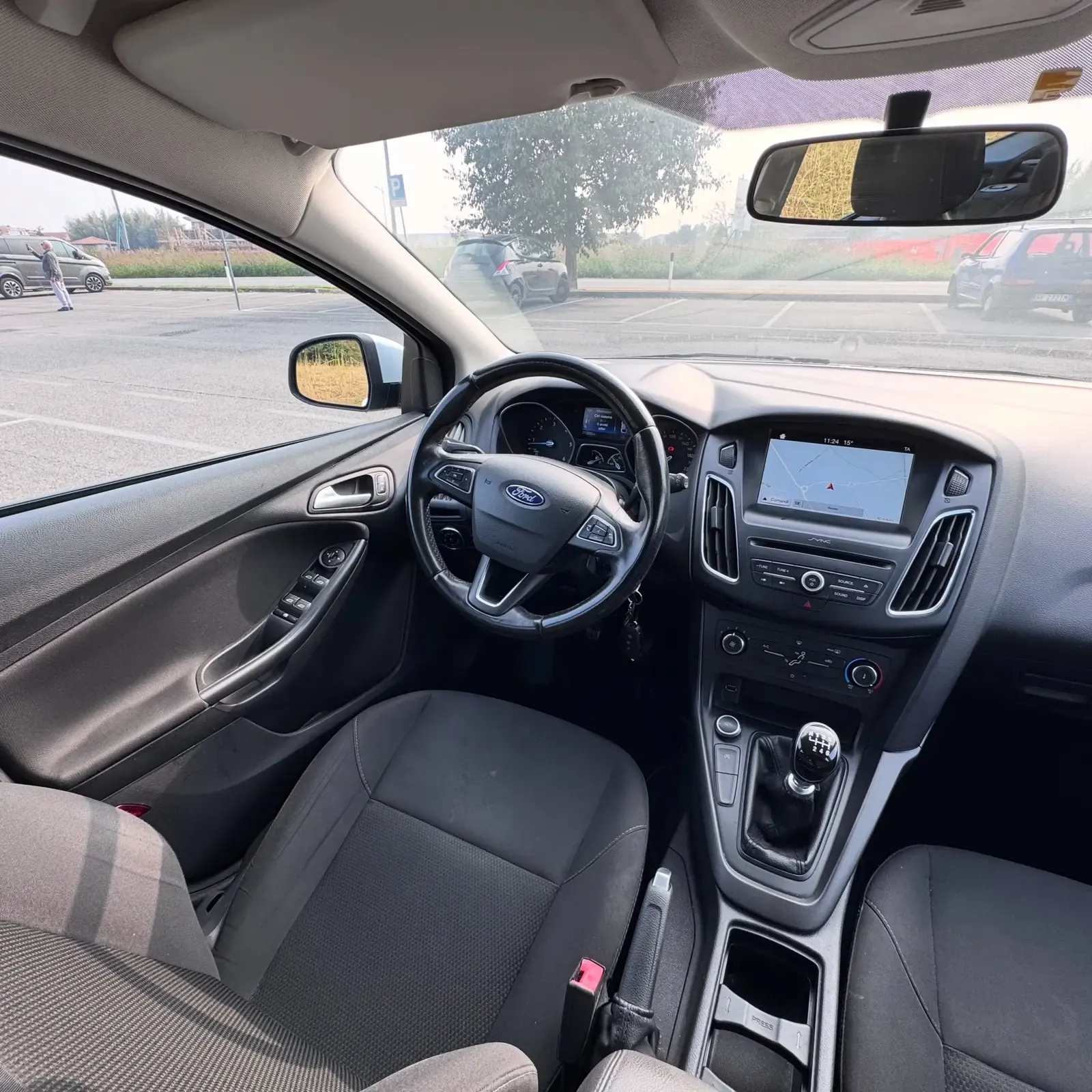 Ford Focus 1.5 TDCi 120 CV Start&Stop SW Titanium X, foto 5 di 12