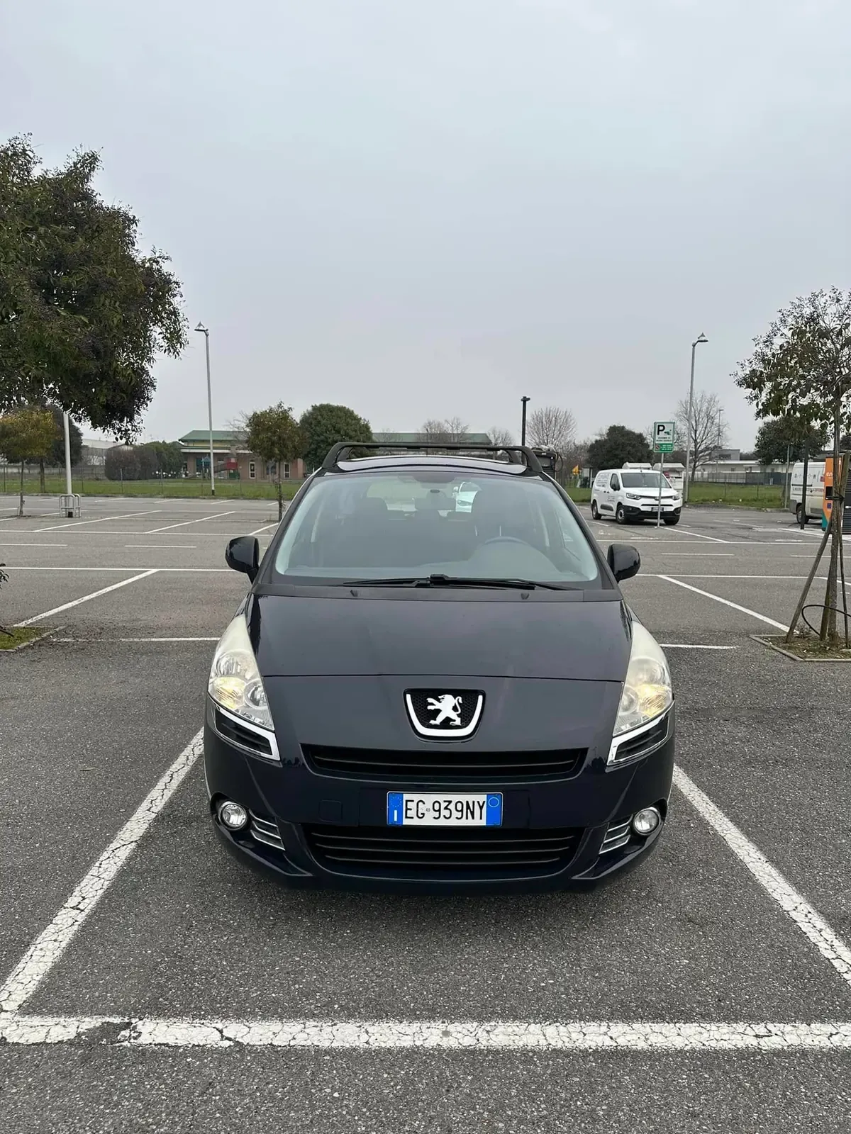 Peugeot 5008 1.6 HDi Tendance, foto 5 di 10