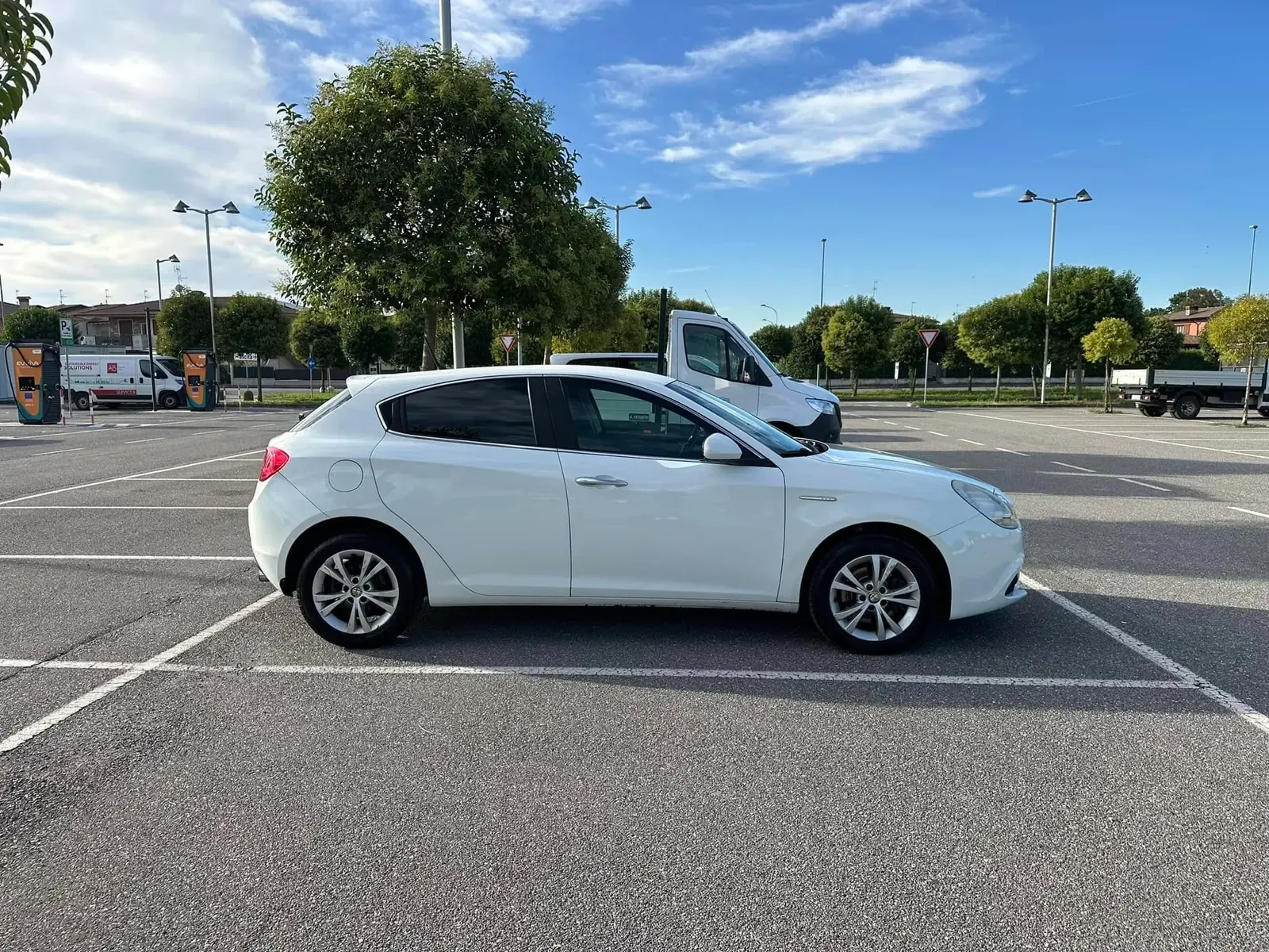 Alfa Romeo Giulietta 2.0 JTDm-2 140 CV Progression, foto 6 di 11