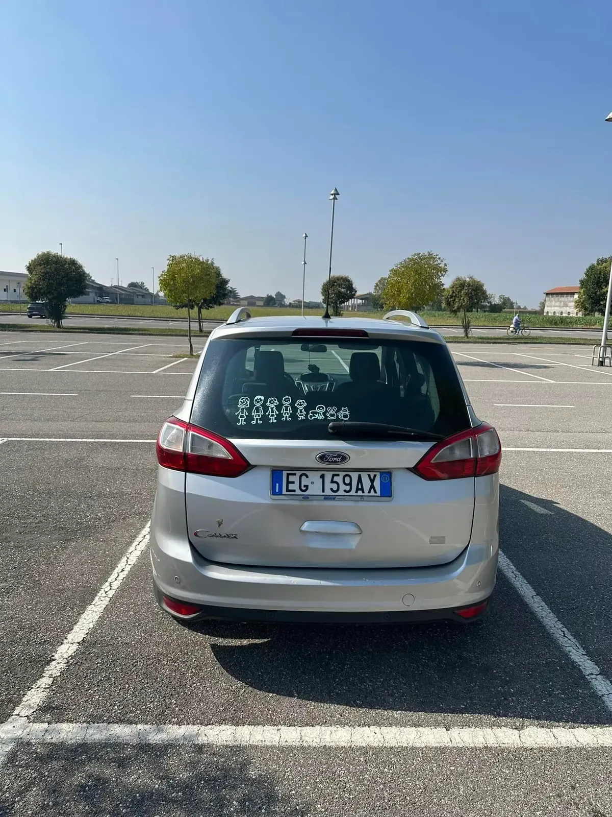 Ford C-Max 1.6 TDCi Plus 7 posti, foto 6 di 12