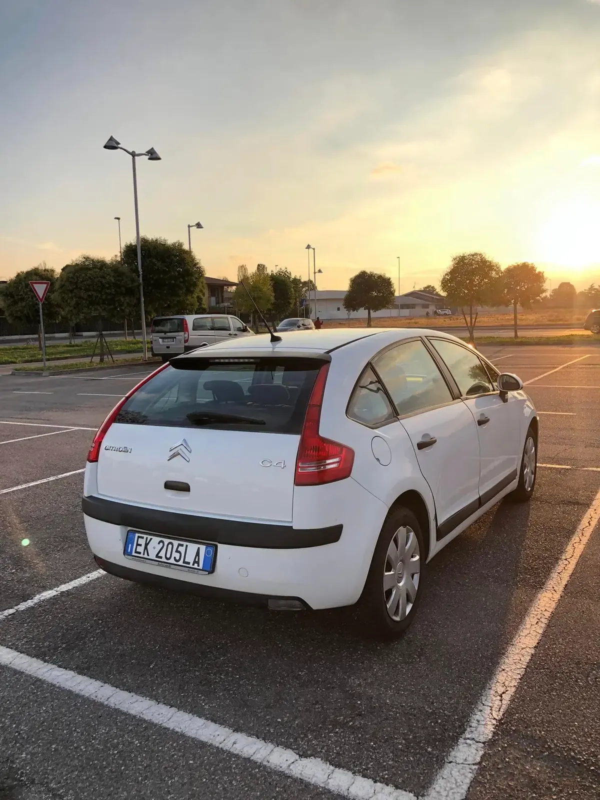 Citroën C4 1.6 HDi Style, foto 6 di 9