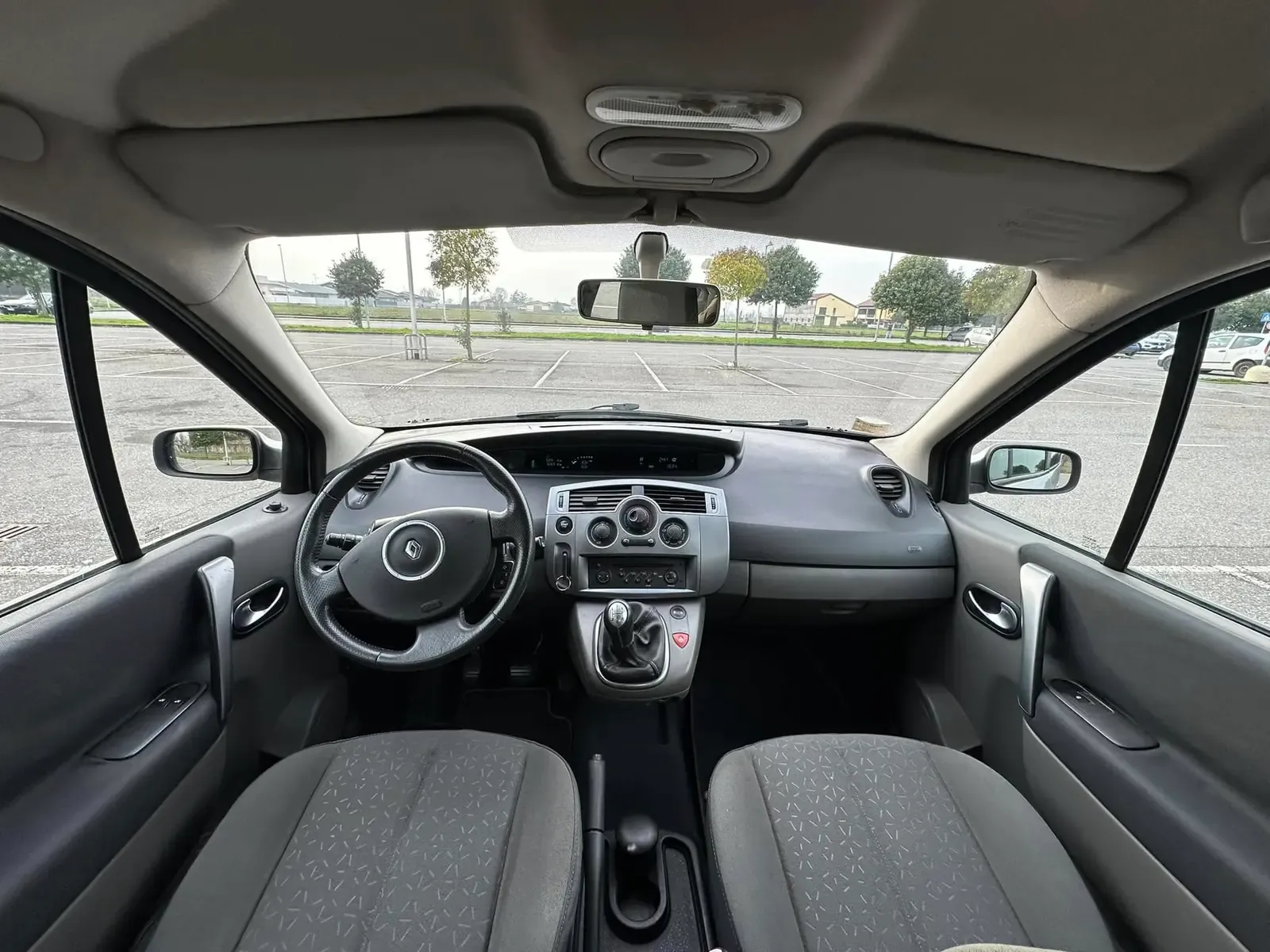 Renault Scénic 1.6 Authentique GPL, foto 6 di 11