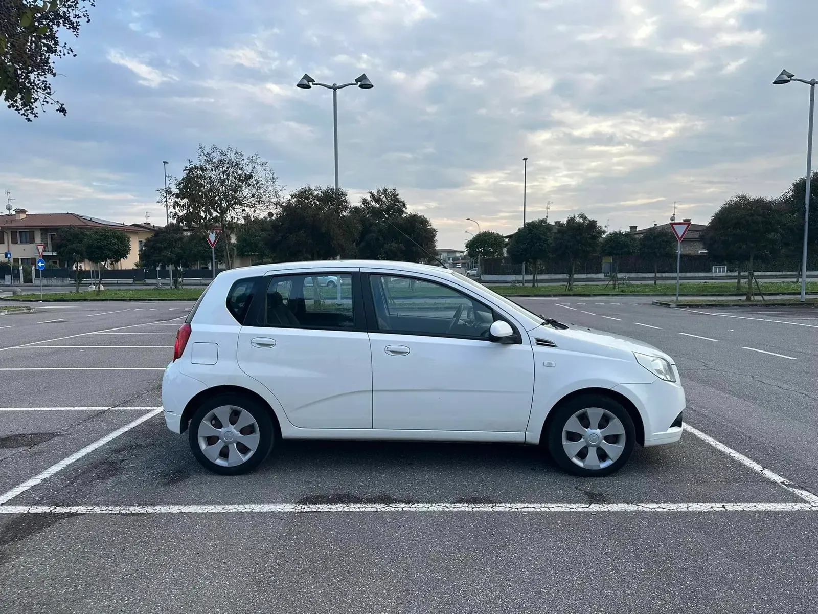 Chevrolet Aveo 1.2 LS GPL, foto 6 di 10