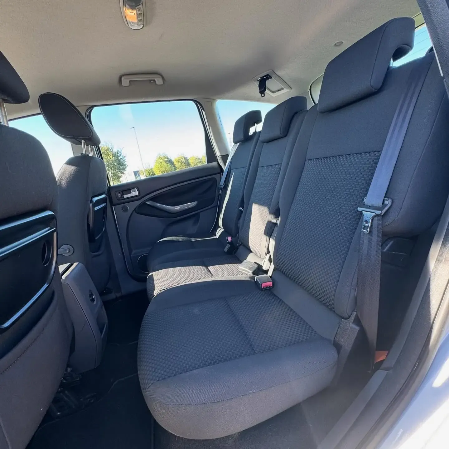 Ford C-Max 2.0 145 CV GPL Titanium, foto 7 di 10