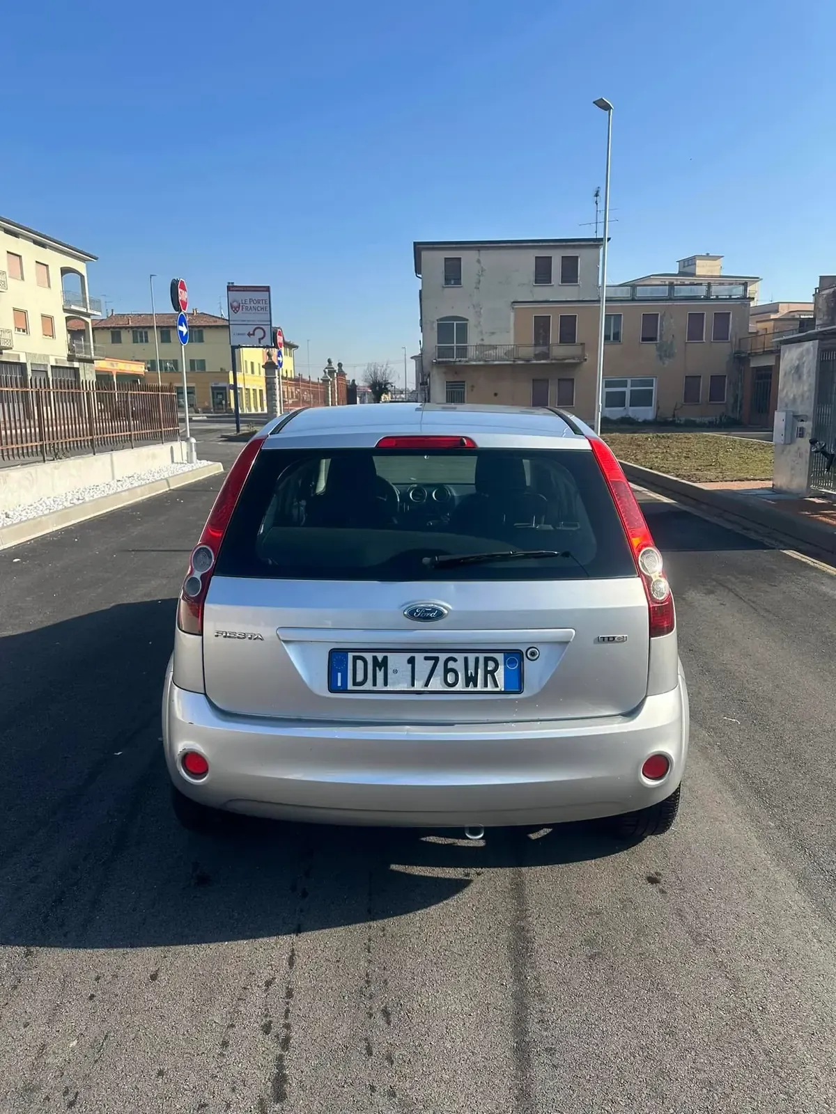 Ford Fiesta 1.4 TDCi, foto 7 di 8