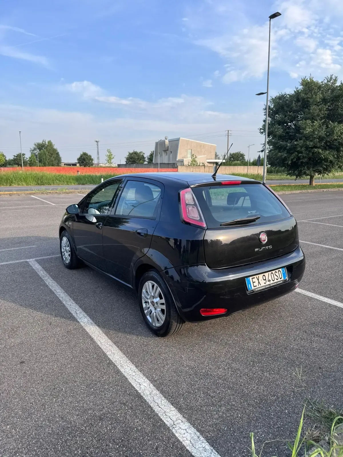 Fiat Punto 1.2 8V 5 porte Lounge, foto 7 di 11