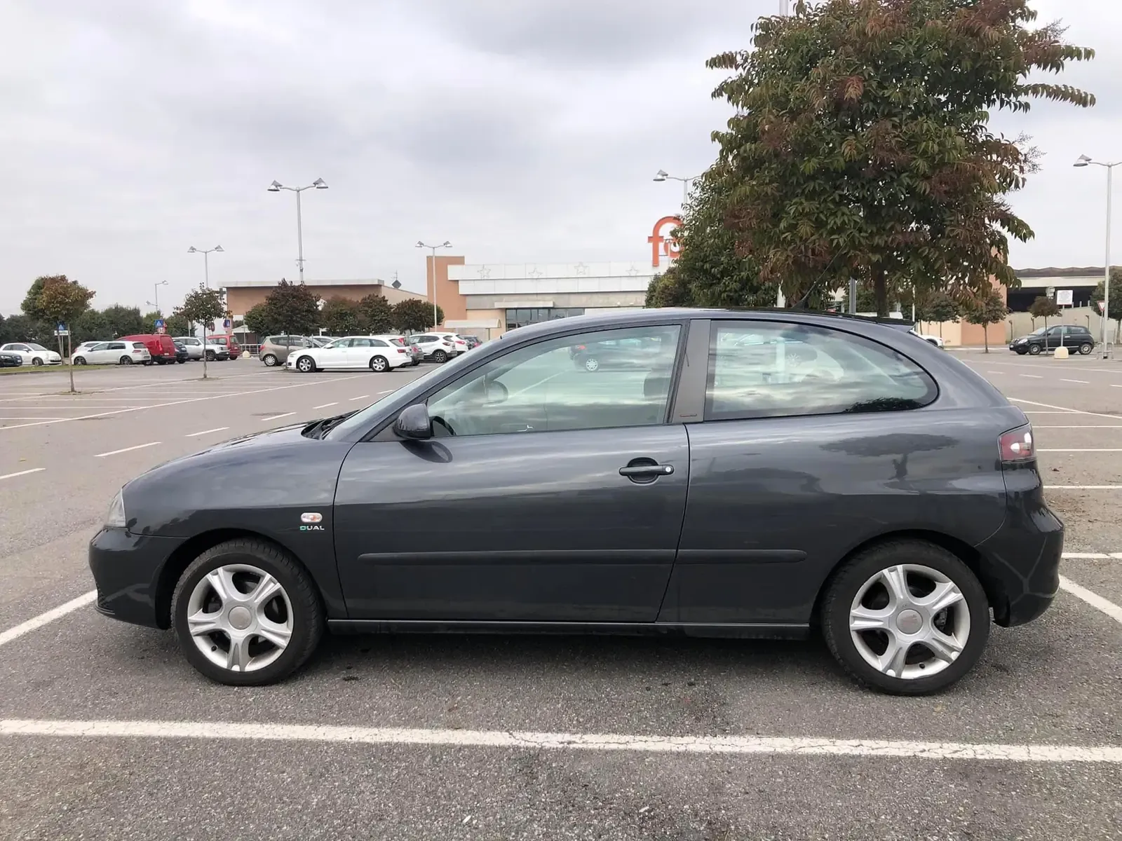 Seat Ibiza 1.4 Sport Edition GPL, foto 7 di 9